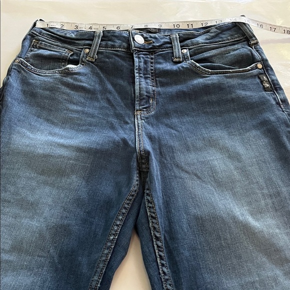 Silver Jeans Avery Straight High Rise Size 32 - Picture 4 of 16